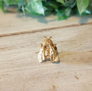 Gold Toned Bumble Bee lapel pin honey bee brooch eclectic jewelry accessory Vtg